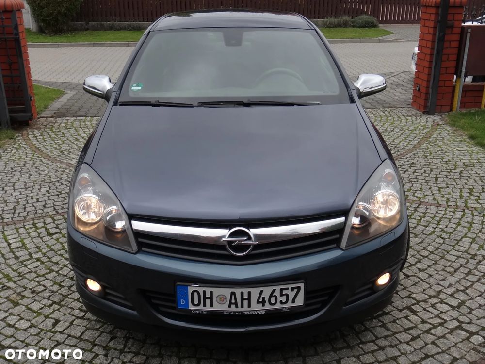 Opel Astra III GTC 1.8 Sport - 2