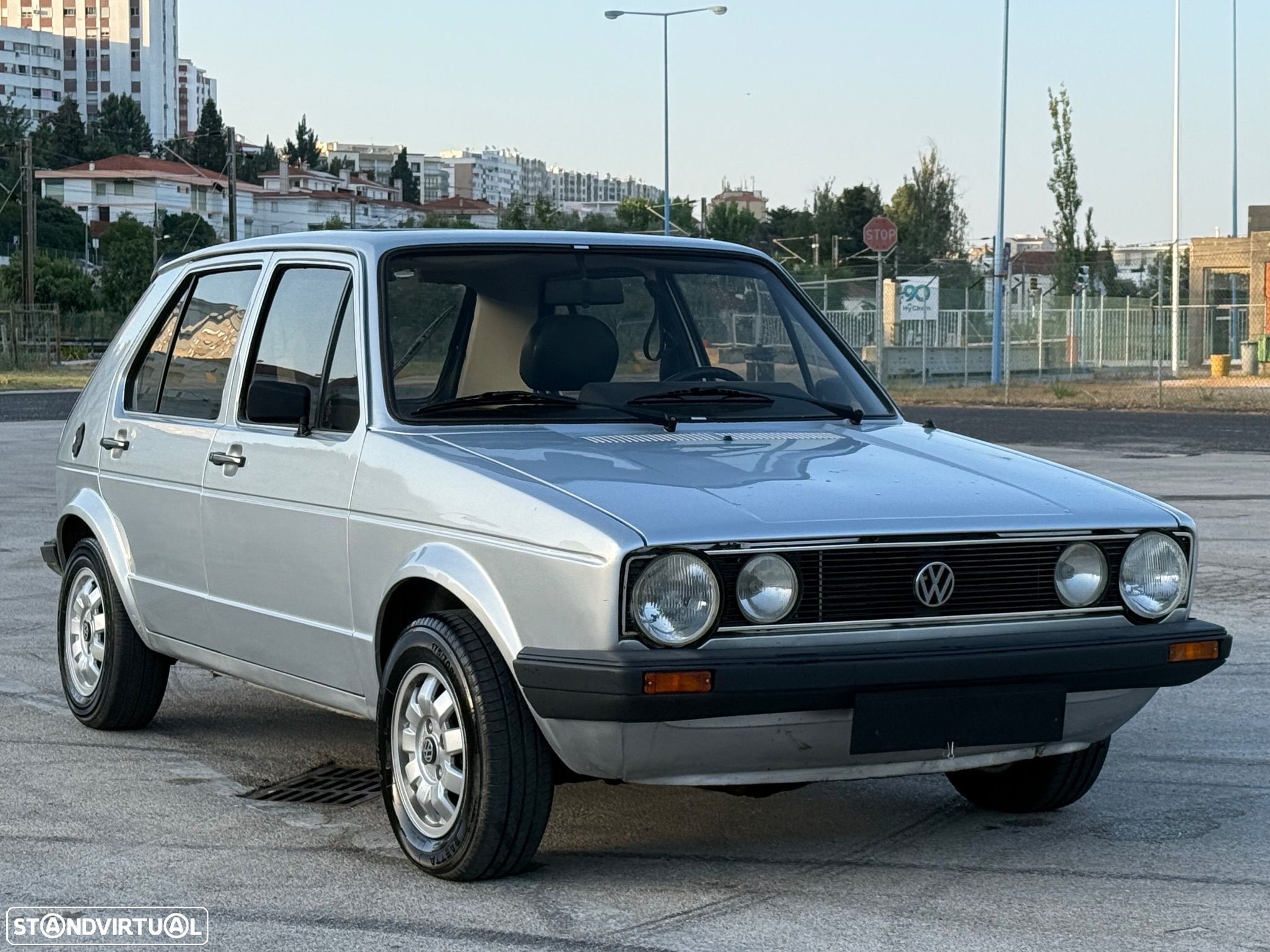 VW Golf - 1