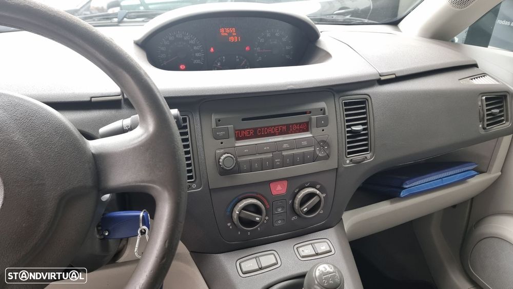 Fiat Idea 1.2 16V Active - 8