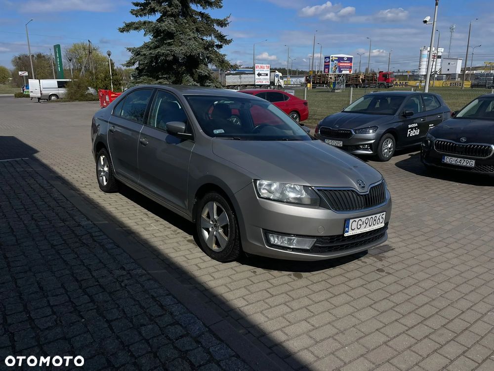 Skoda RAPID 1.2 TSI Ambition - 2