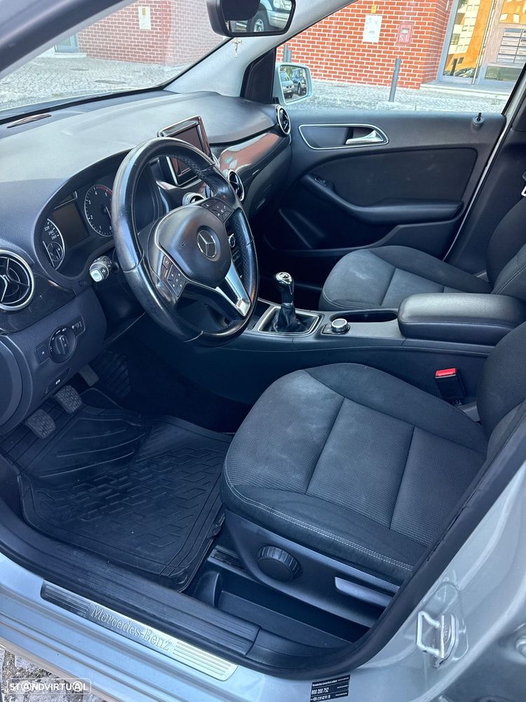 Mercedes-Benz B 180 CDI BlueEFFICIENCY - 4