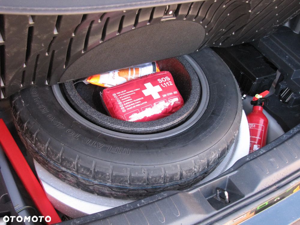 Toyota RAV4 2.5 Plug-In Hybrid GR Sport 4x4 - 19