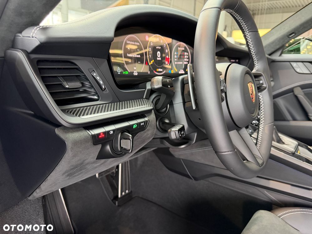 Porsche 911 GT3 - 17