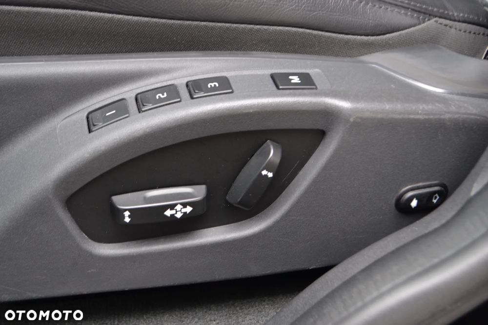 Volvo XC 60 - 21