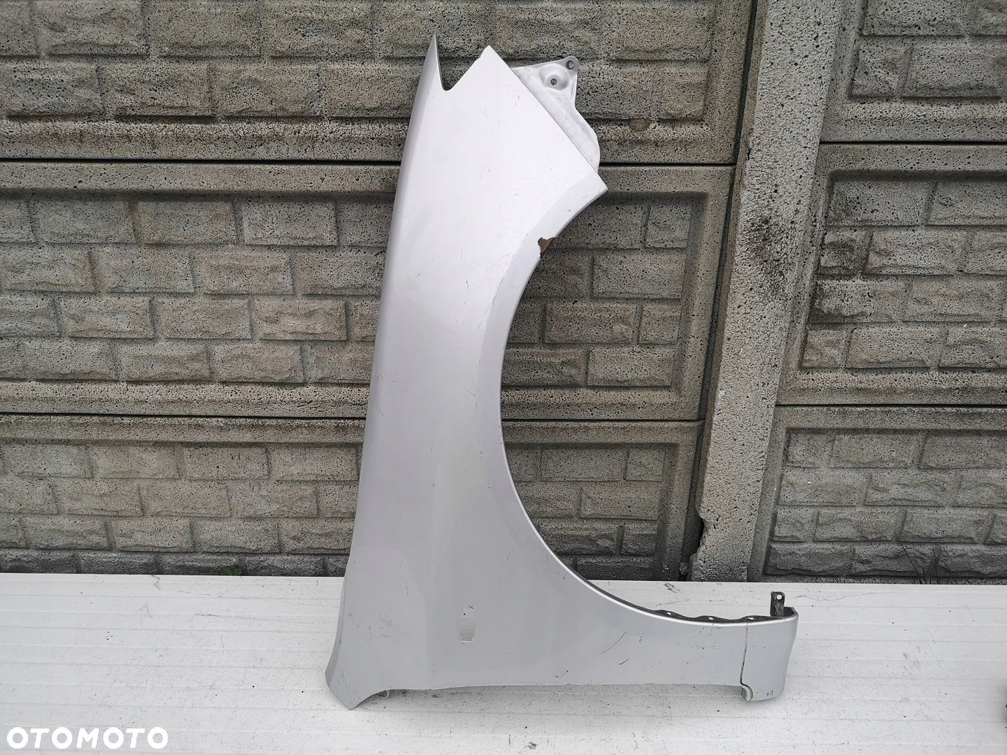 SUBARU IMPREZA 2009-2013 BŁOTNIK PRZEDNI PRAWY - 1