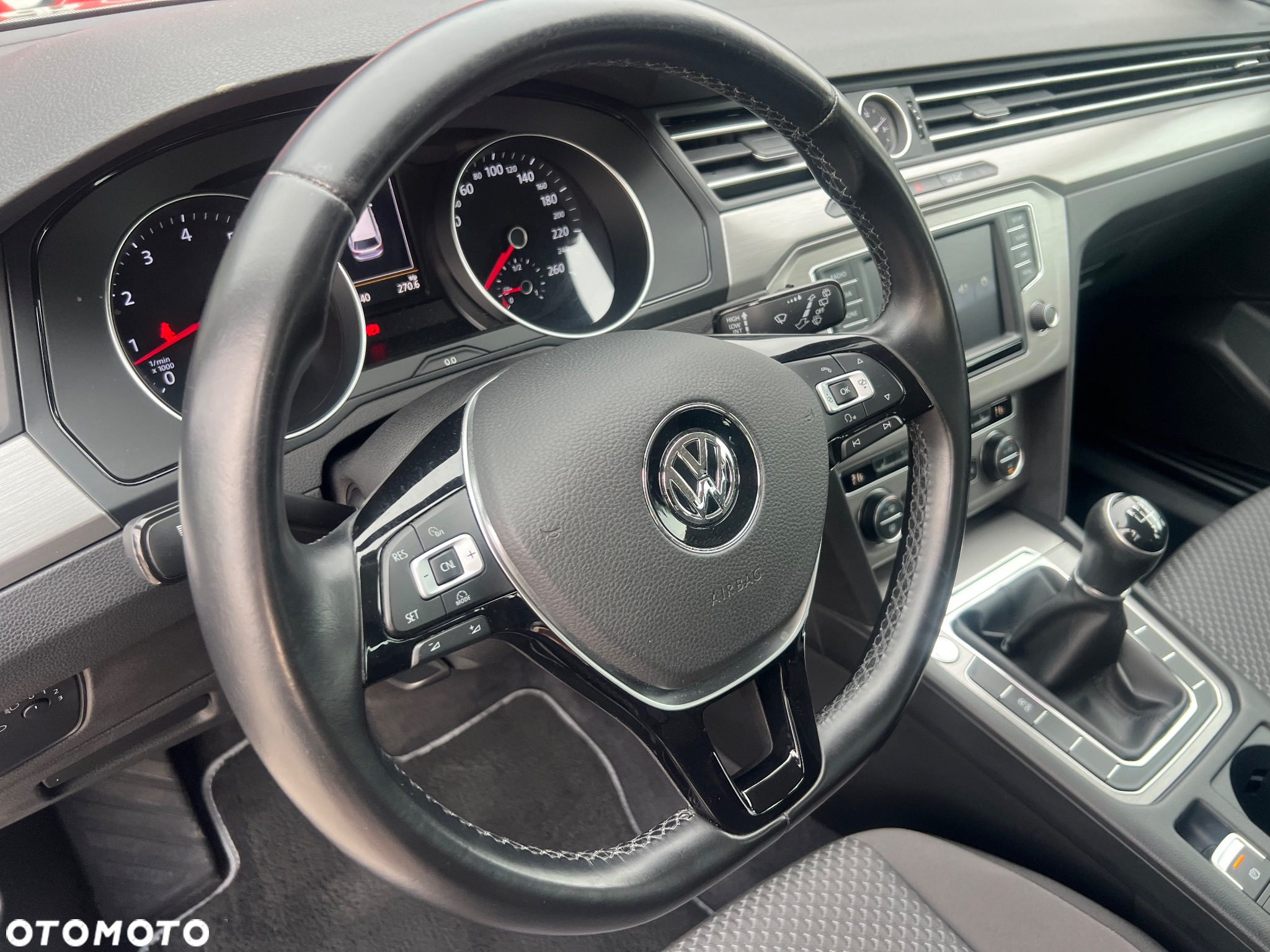 Volkswagen Passat - 19
