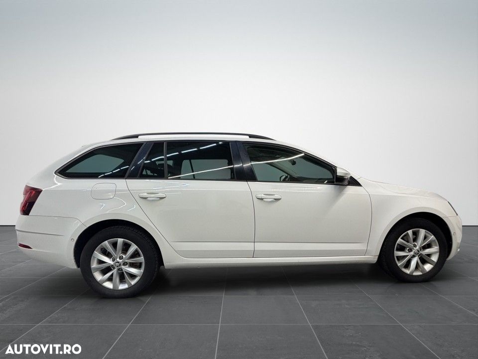 Skoda Octavia - 7