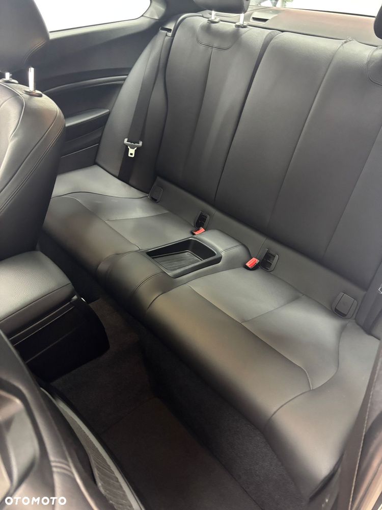 BMW Seria 2 M235i sport - 11