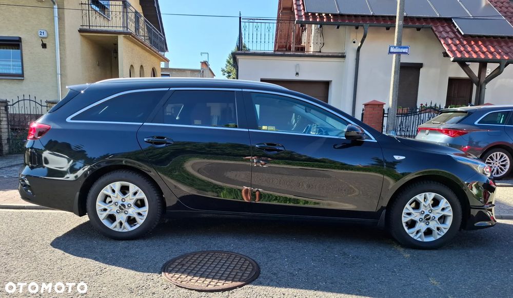 Kia Ceed 1.5 T-GDI M - 11