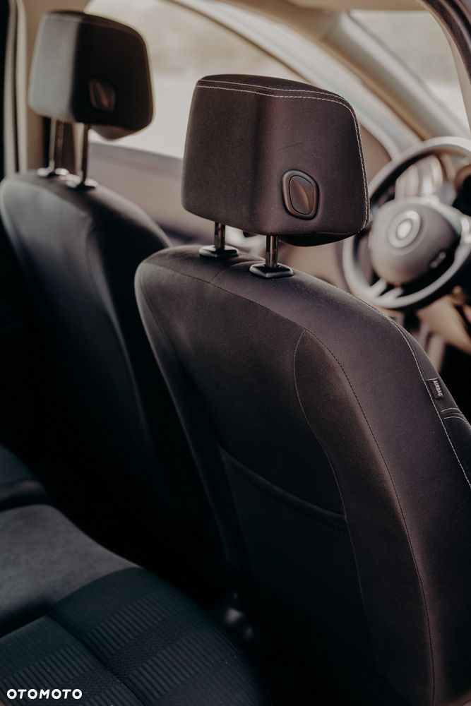 Renault Clio - 14