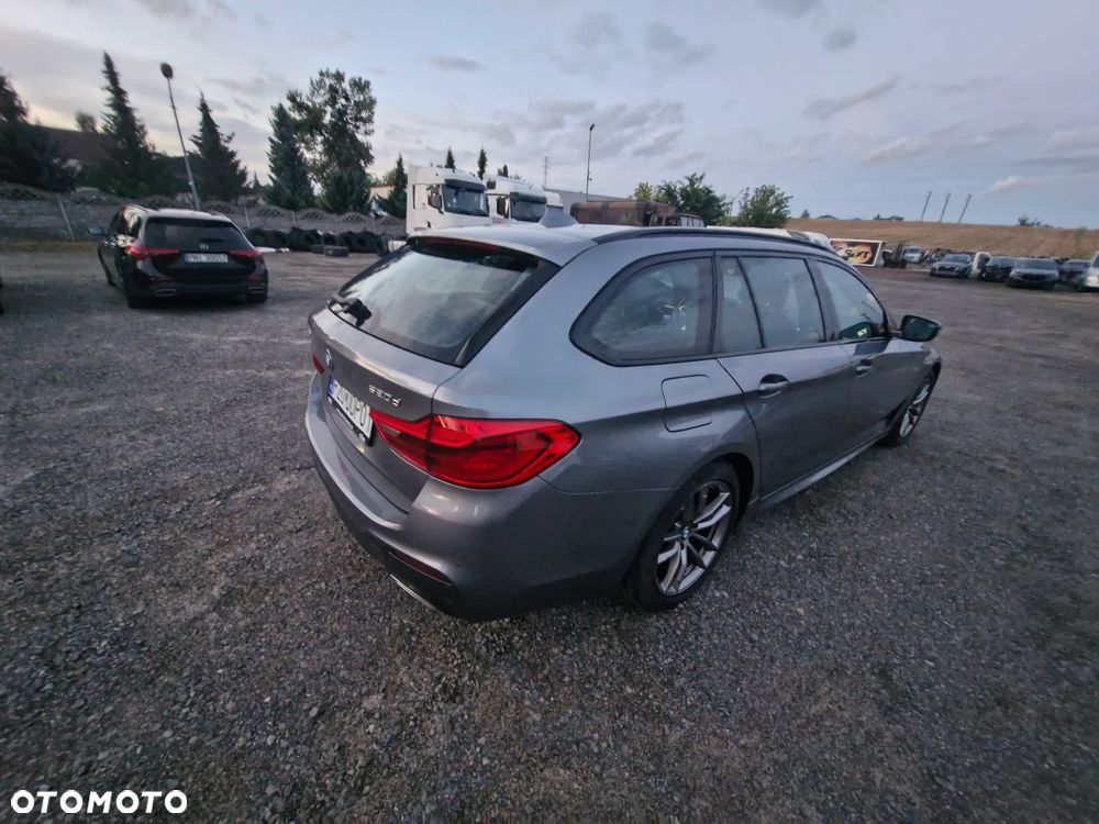 BMW Seria 5 520d xDrive M Sport Edition - 6