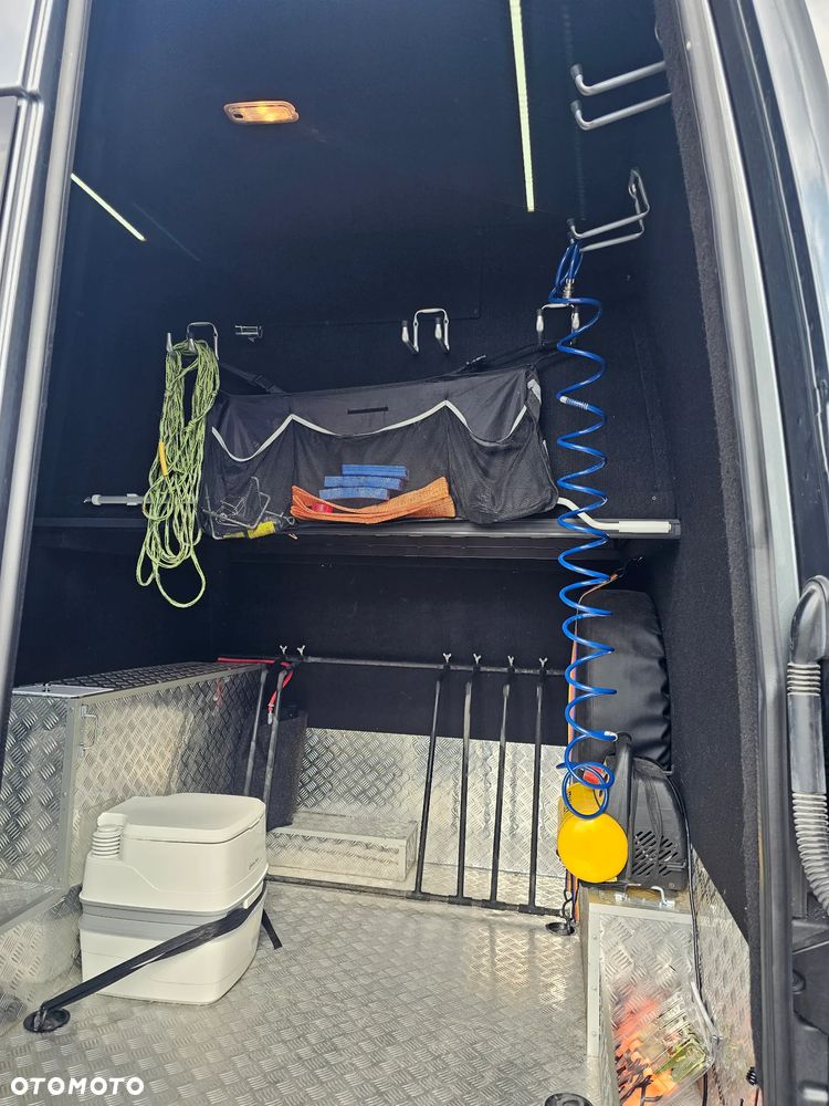 Mercedes-Benz SPRINTER - 6