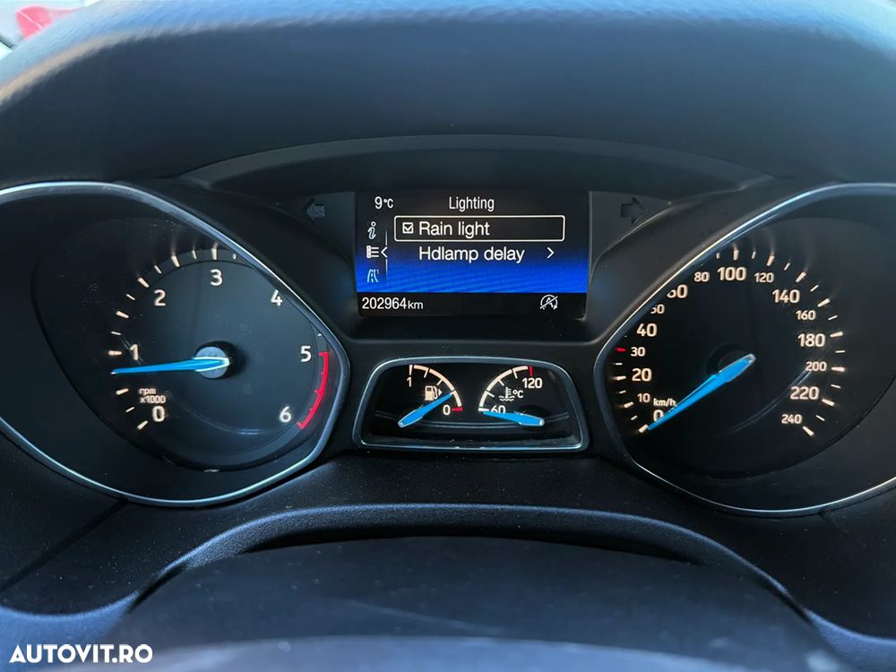 Ford Focus 1.5 EcoBlue Titanium Business - 21
