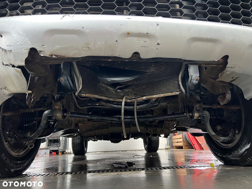 Mitsubishi L200 2.5 DID Instyle Sport - 36