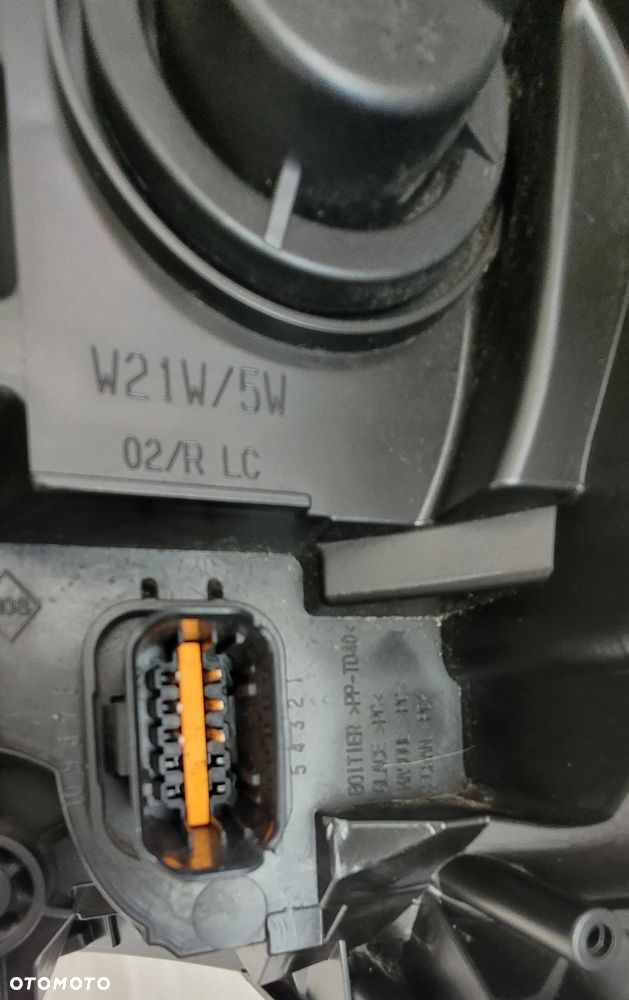 LAMPA PRZÓD PRAWA ZWYKŁA RENAULT TRAFIC III 2014- 260108047R - 10