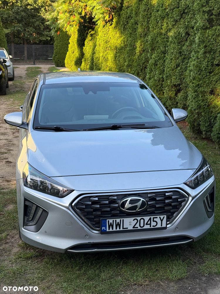 Hyundai IONIQ - 8