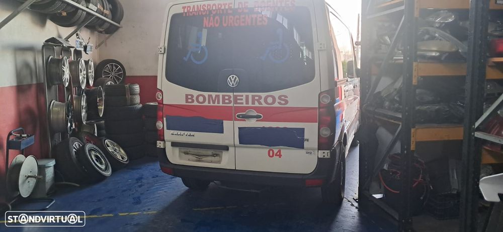 Volkswagen Crafter/ Kombi 2.5 TDI de 2010 ás peças. - 4