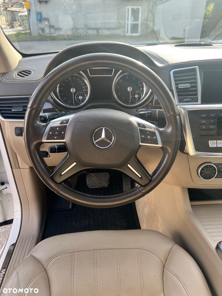 Mercedes-Benz GL 400 4-Matic - 10
