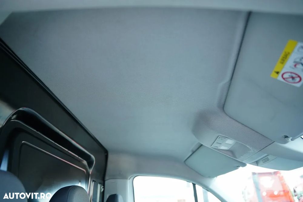 Volkswagen CRAFTER / 2.0 D / VAN TABĂ / GVW: 3500 KG / 2018 / IMPORTAT / DUPĂ CONTRACTUL DE SERVICE - 31