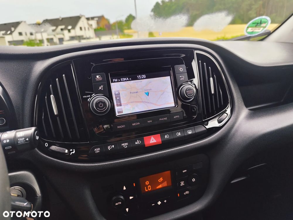 Fiat Doblo 1.4 T-Jet 16V Emotion - 22