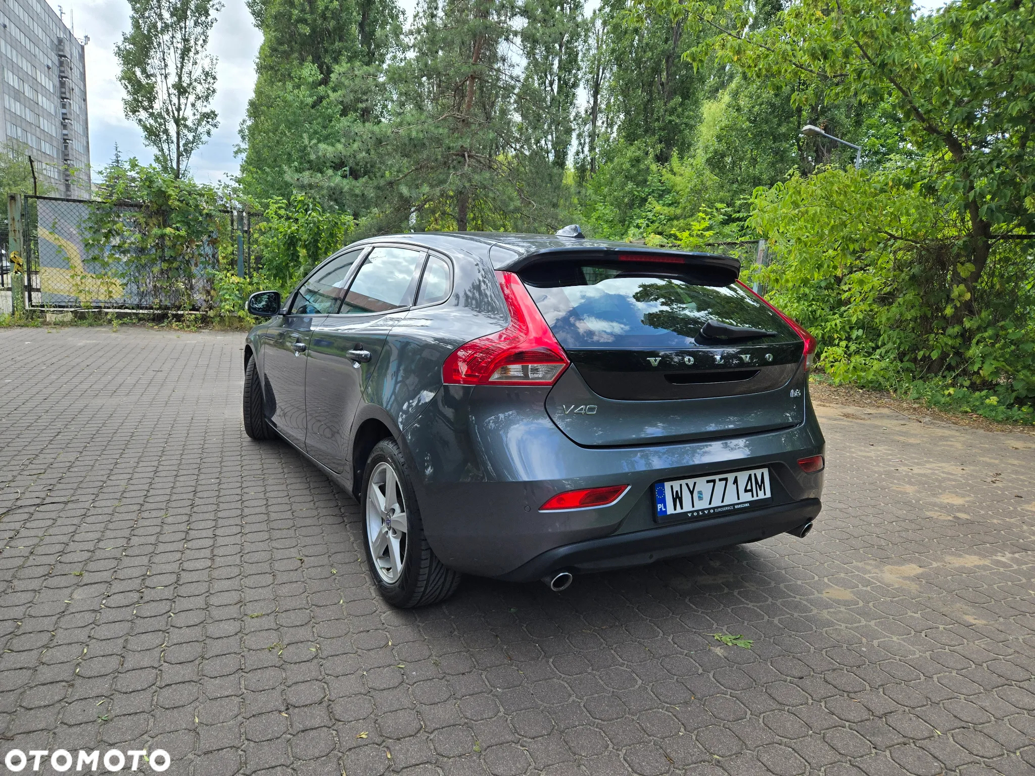 Volvo V40 D3 Kinetic - 9