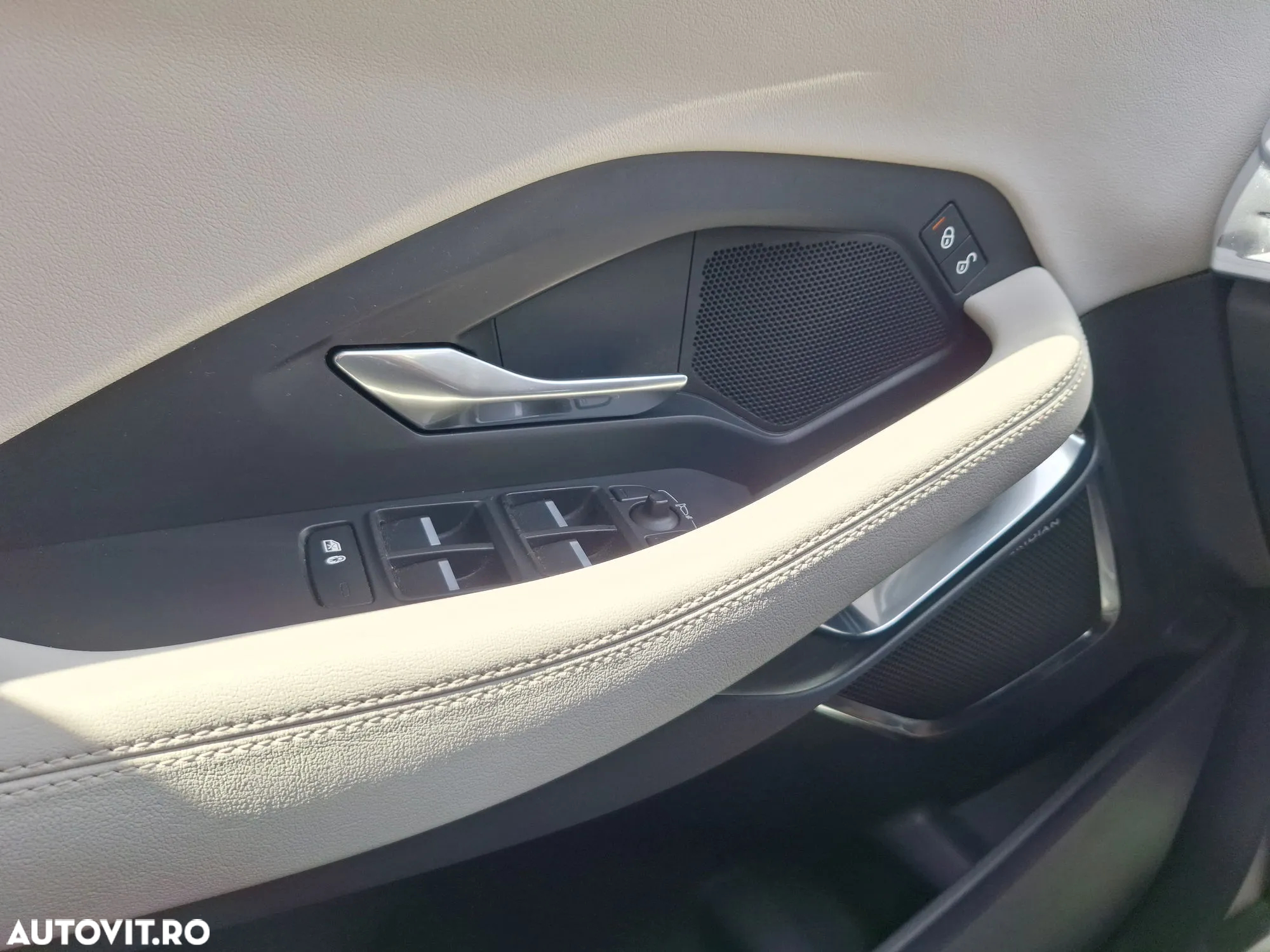 Jaguar E-Pace - 24