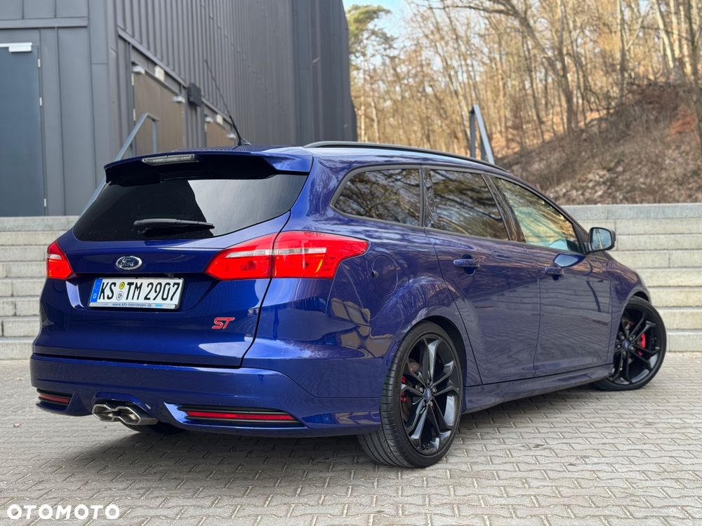 Ford Focus 2.0 TDCi ST - 12