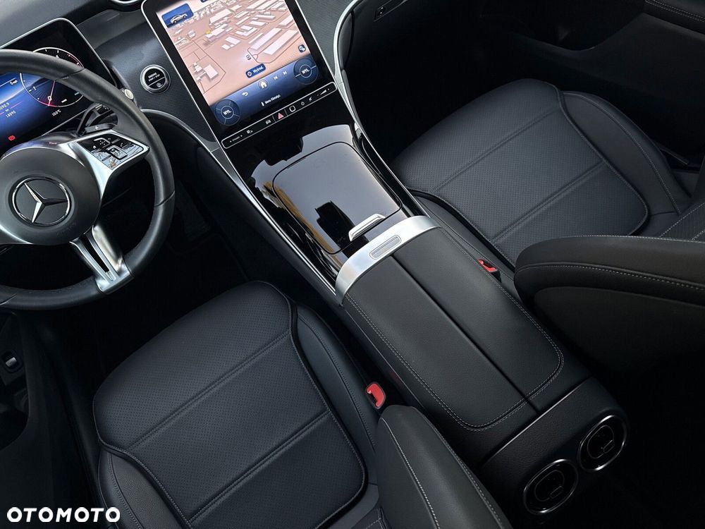 Mercedes-Benz GLC 200 d mHEV 4-Matic Avantgarde - 16