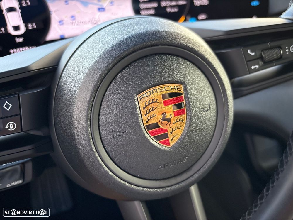 Porsche Taycan Bateria Performance Plus - 22