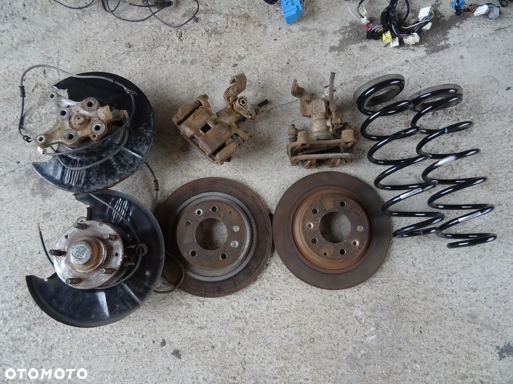 MAZDA 6 GG GH ZWROTNICE TYLNE PIASTA ZWROTNICA PRAWY LEWY TYŁ CZUJNIK ABS - 4
