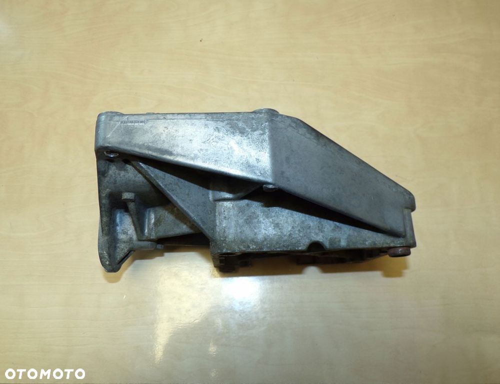 DUCATO 2.3 JTD 06-16r ŁAPA WSPORNIK SPRĘŻARKI KOMPRESORA KLIMATYZACJI - 2