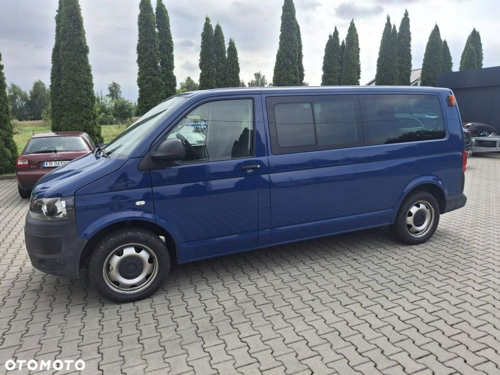 Volkswagen Caravelle - 6