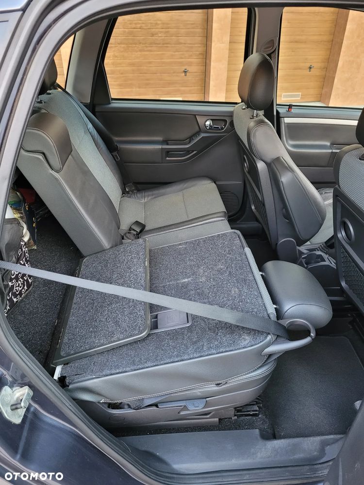 Opel Meriva 1.6 16V Cosmo - 17