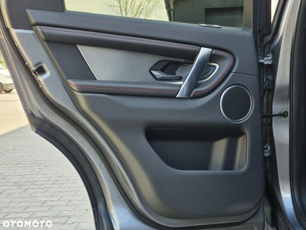 Land Rover Discovery Sport - 23