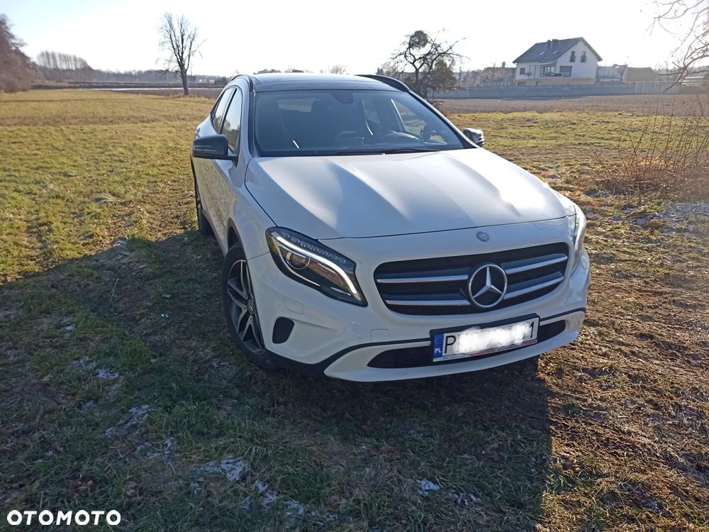 Mercedes-Benz GLA 200 (CDI) d - 2