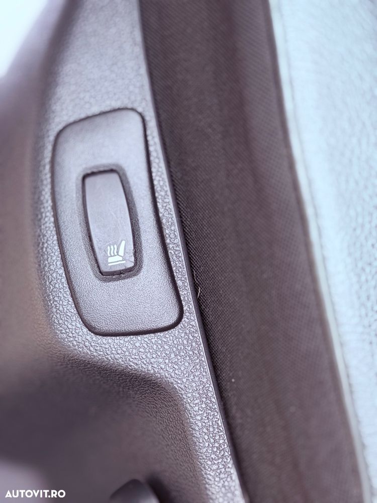 Renault Captur ENERGY TCe 120 LIMITED - 39