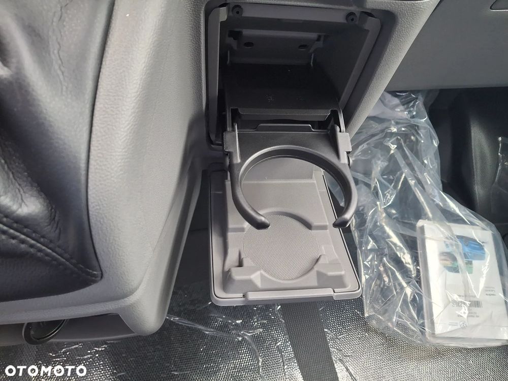 Volkswagen Transporter - 27