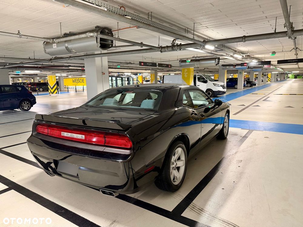Dodge Challenger - 7