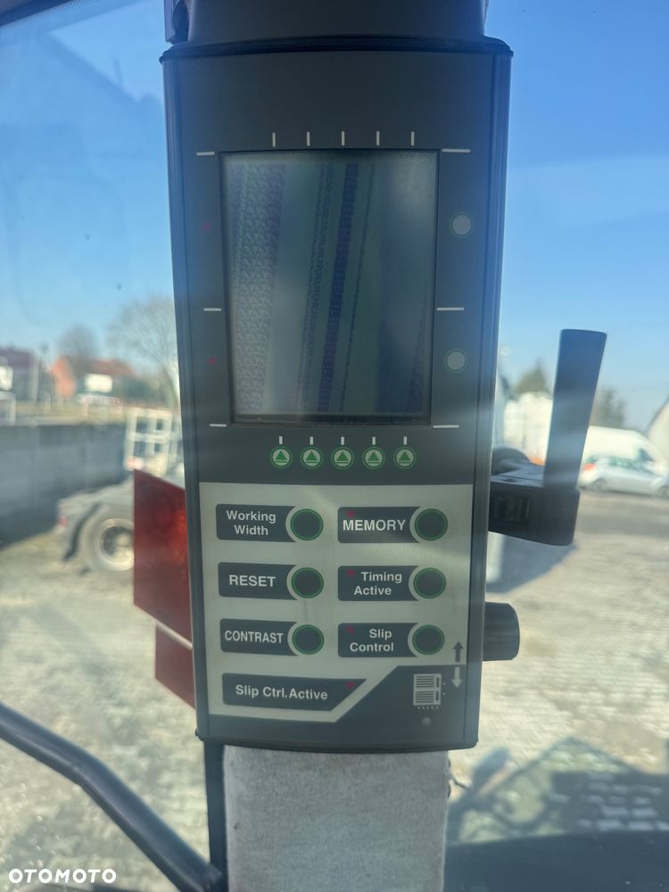 Massey Ferguson 8250 PowerControl - 15
