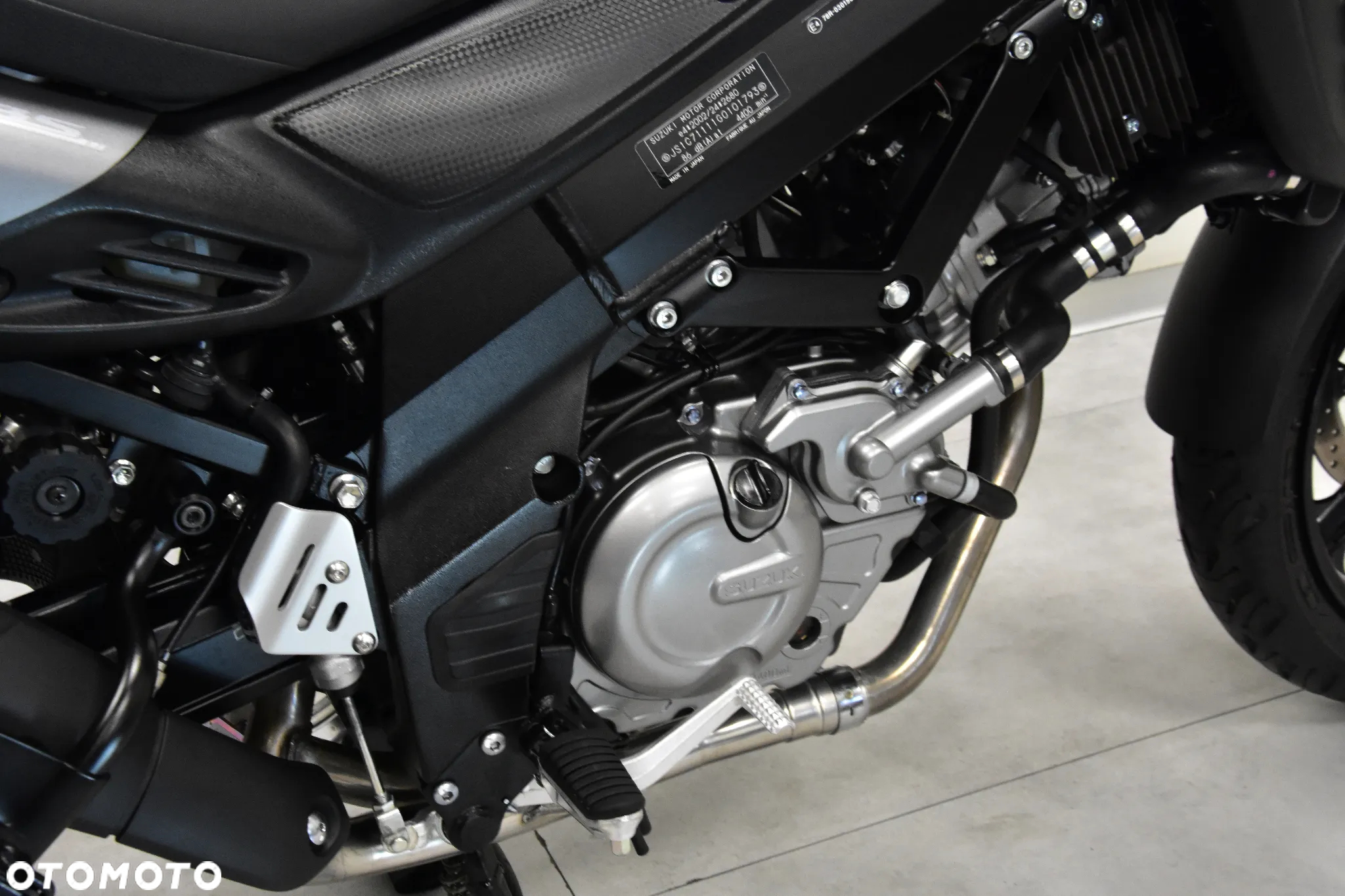 Suzuki DL - 30