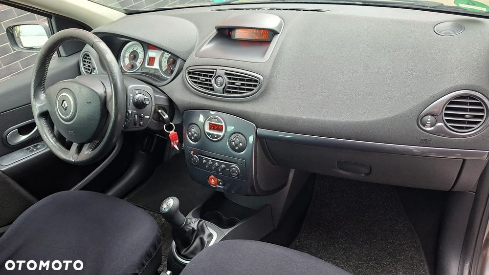 Renault Clio 1.2 TCE Authentique - 8