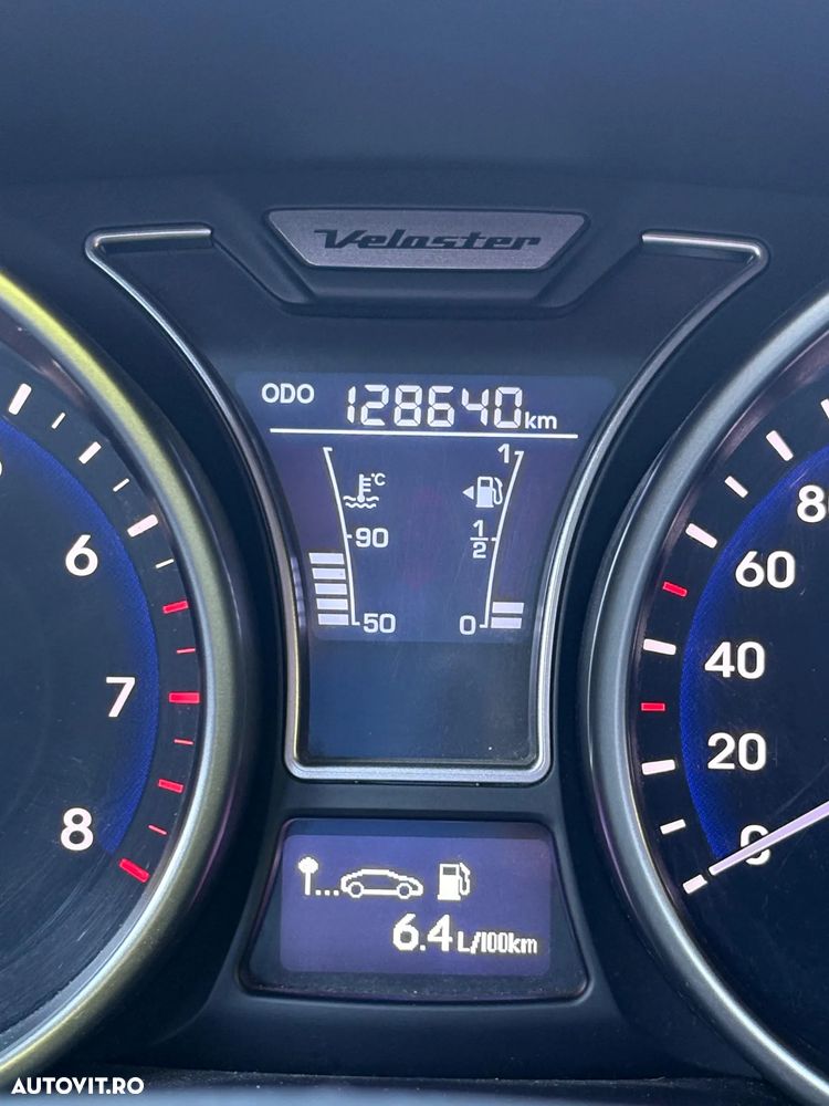 Hyundai Veloster 1.6 GDi DOHC - 10