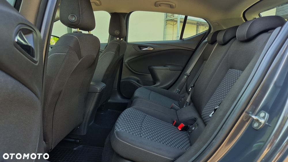 Opel Astra 1.4 T Sport EU6 - 10