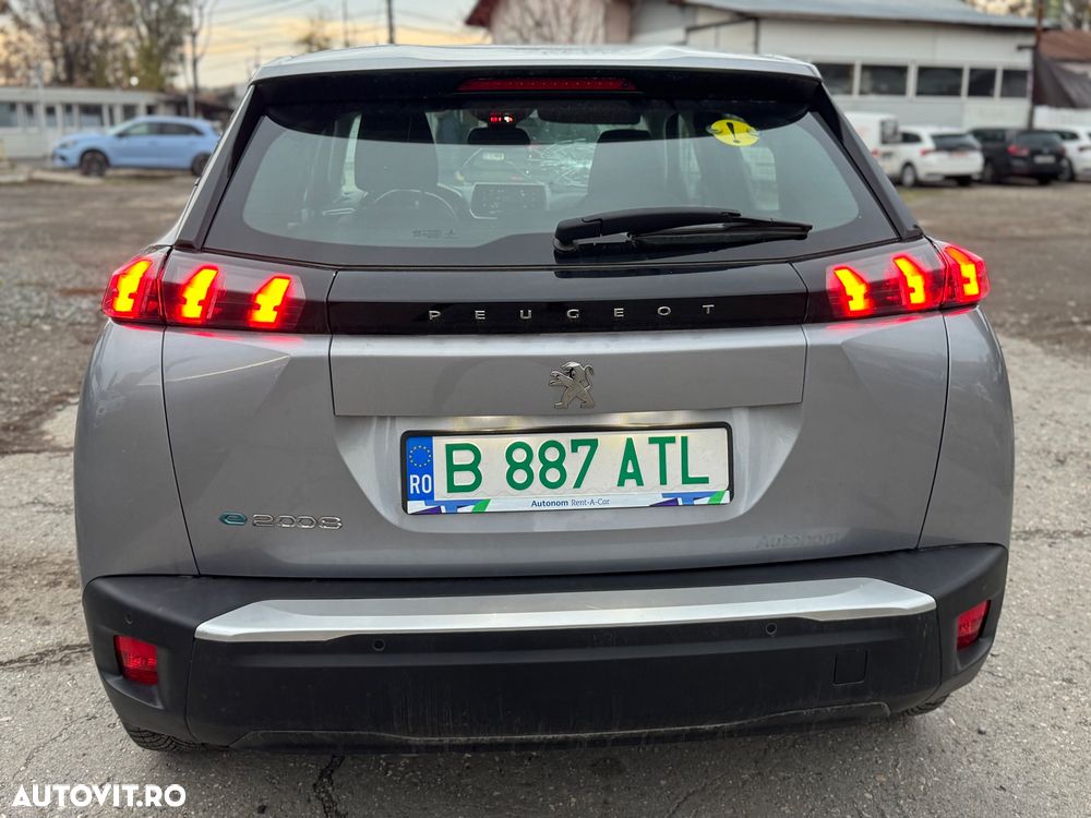 Peugeot 2008 e-2008 Allure - 11