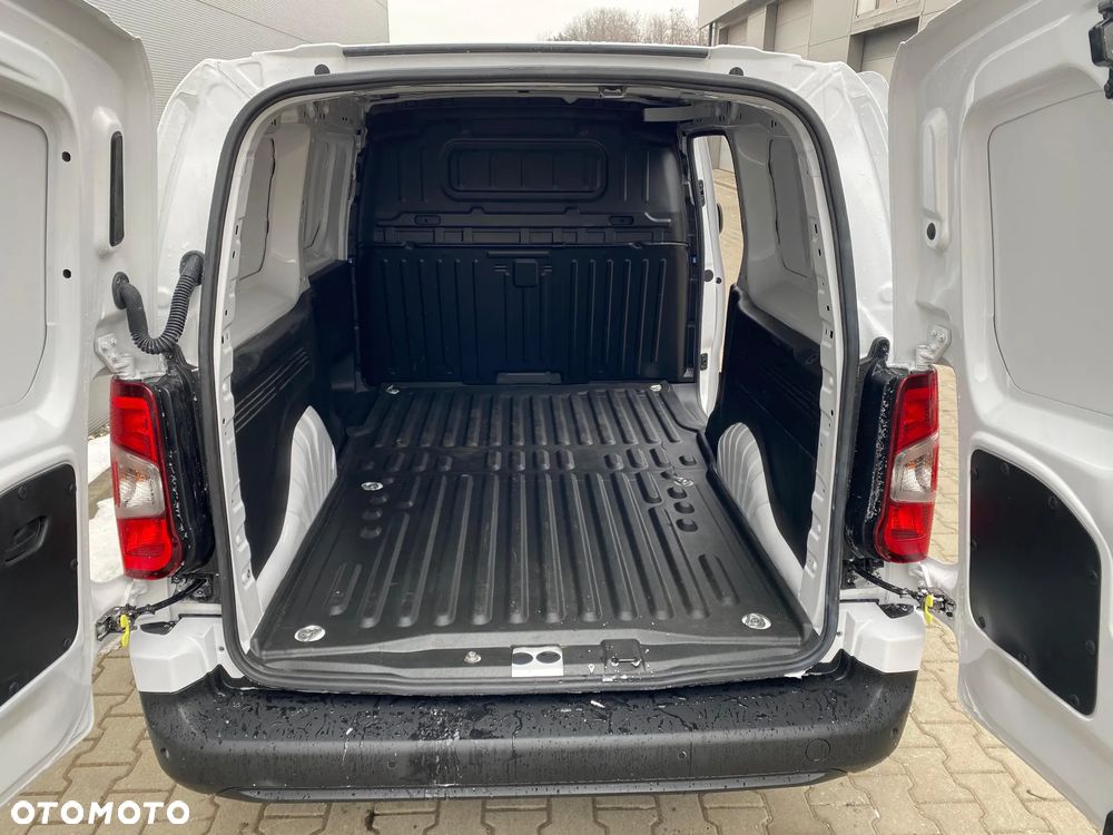 Peugeot PARTNER Van Long L2H1 1.5 100KM - 15