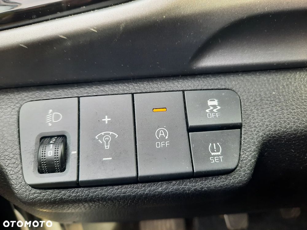 Kia Stonic 1.0 T-GDI L Business Line - 31