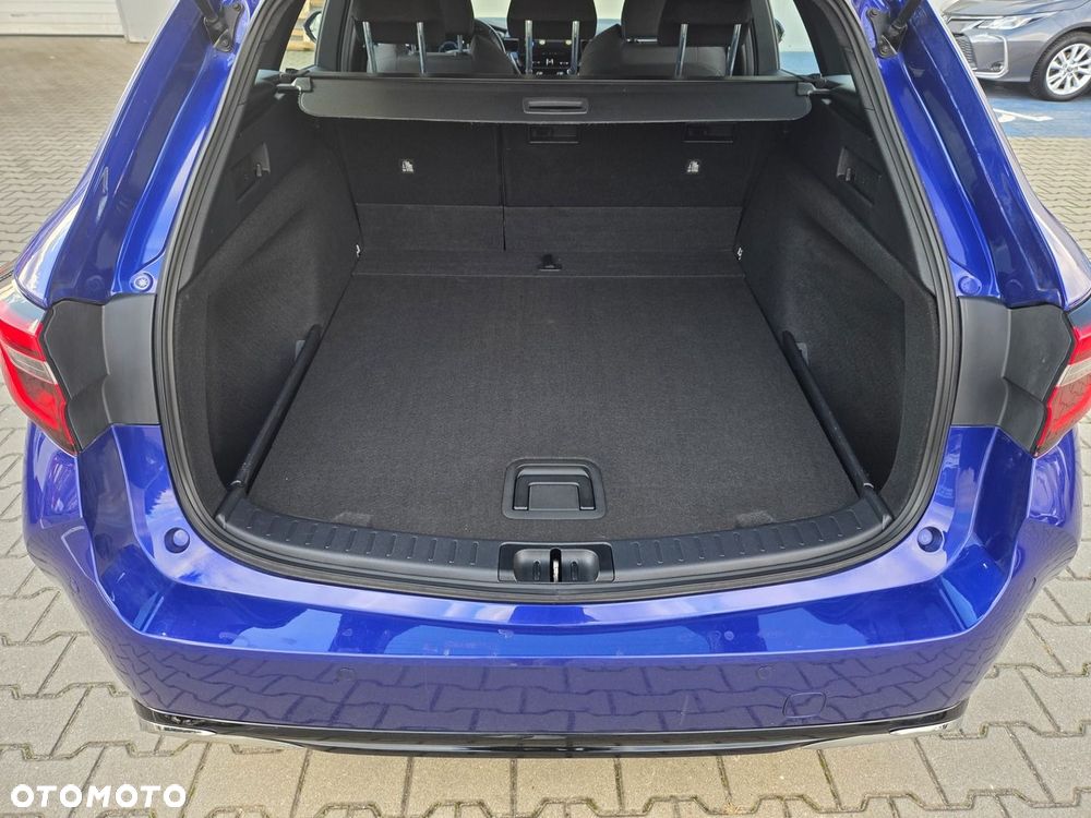 Toyota Corolla 1.8 Hybrid Comfort - 17