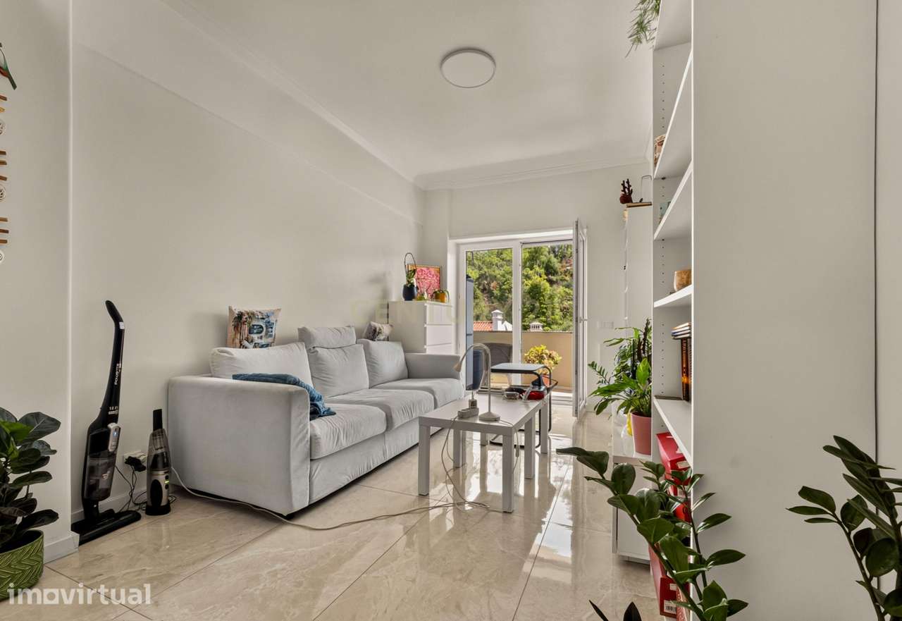 Apartamento T2 totalmente renovado em Cascais | Excelente oportunidade - Grande imagem: 3/24