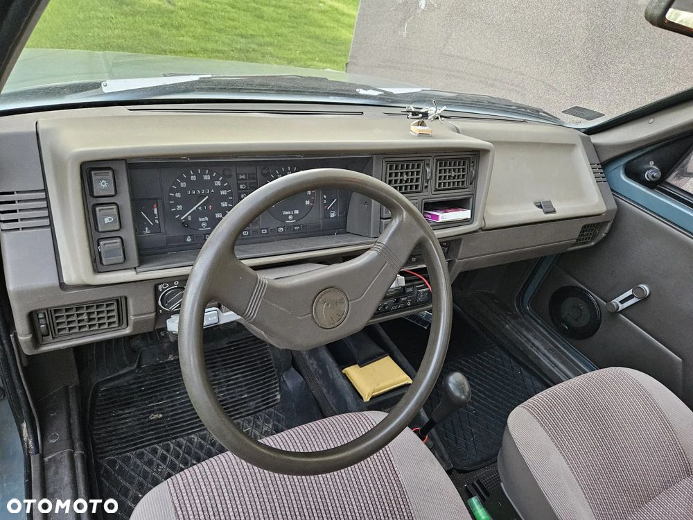 Skoda Favorit 135 L - 10