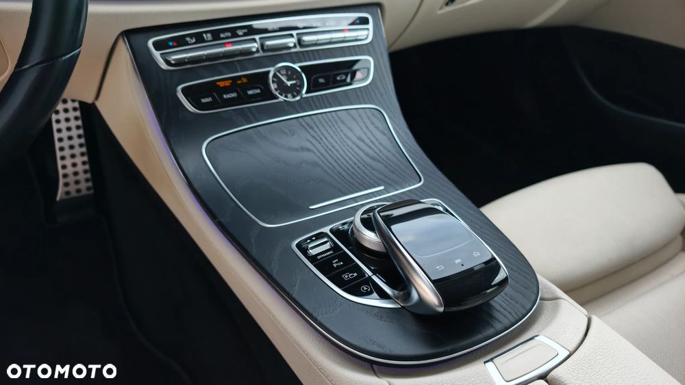 Mercedes-Benz Klasa E 300 d 9G-TRONIC Avantgarde - 22